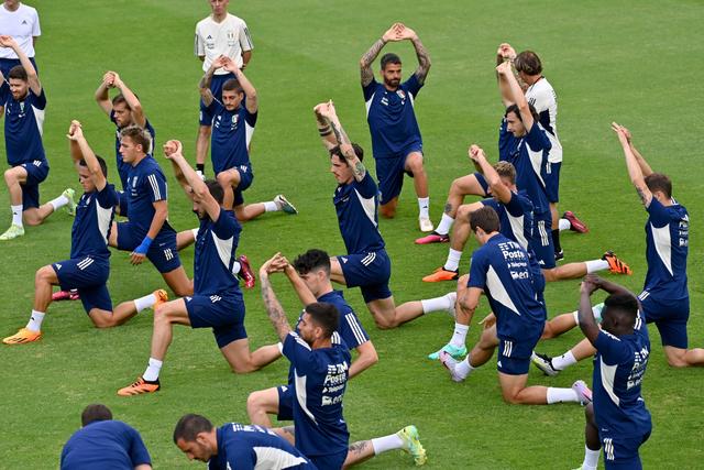 开云体育app-欧洲球员交流经验，备战国内联赛的简单介绍