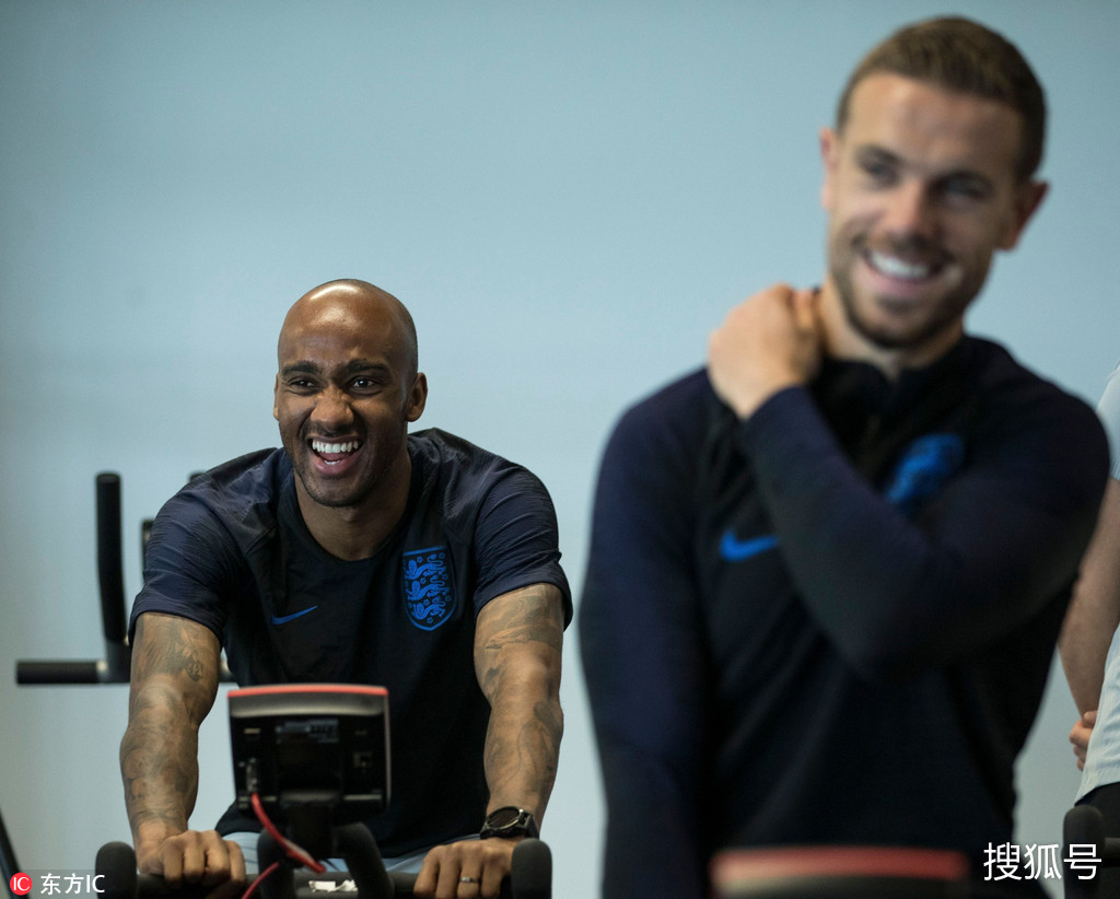 欧洲球员交流经验，备战国内联赛的简单介绍