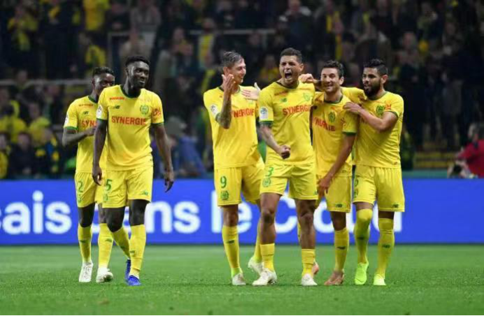 包含漯河客场不敌强敌，战绩再遭打击的词条