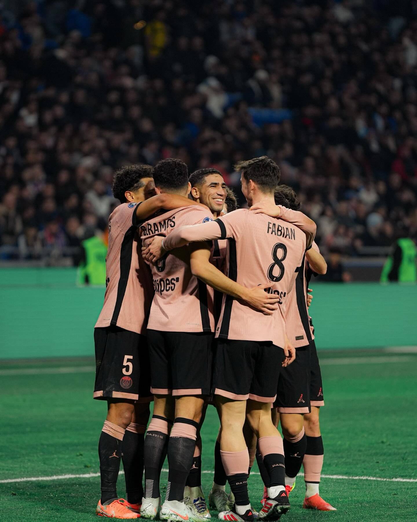 利物浦淘汰对手,晋级欧洲足坛殿堂 利物浦淘汰对手,晋级欧洲足坛殿堂