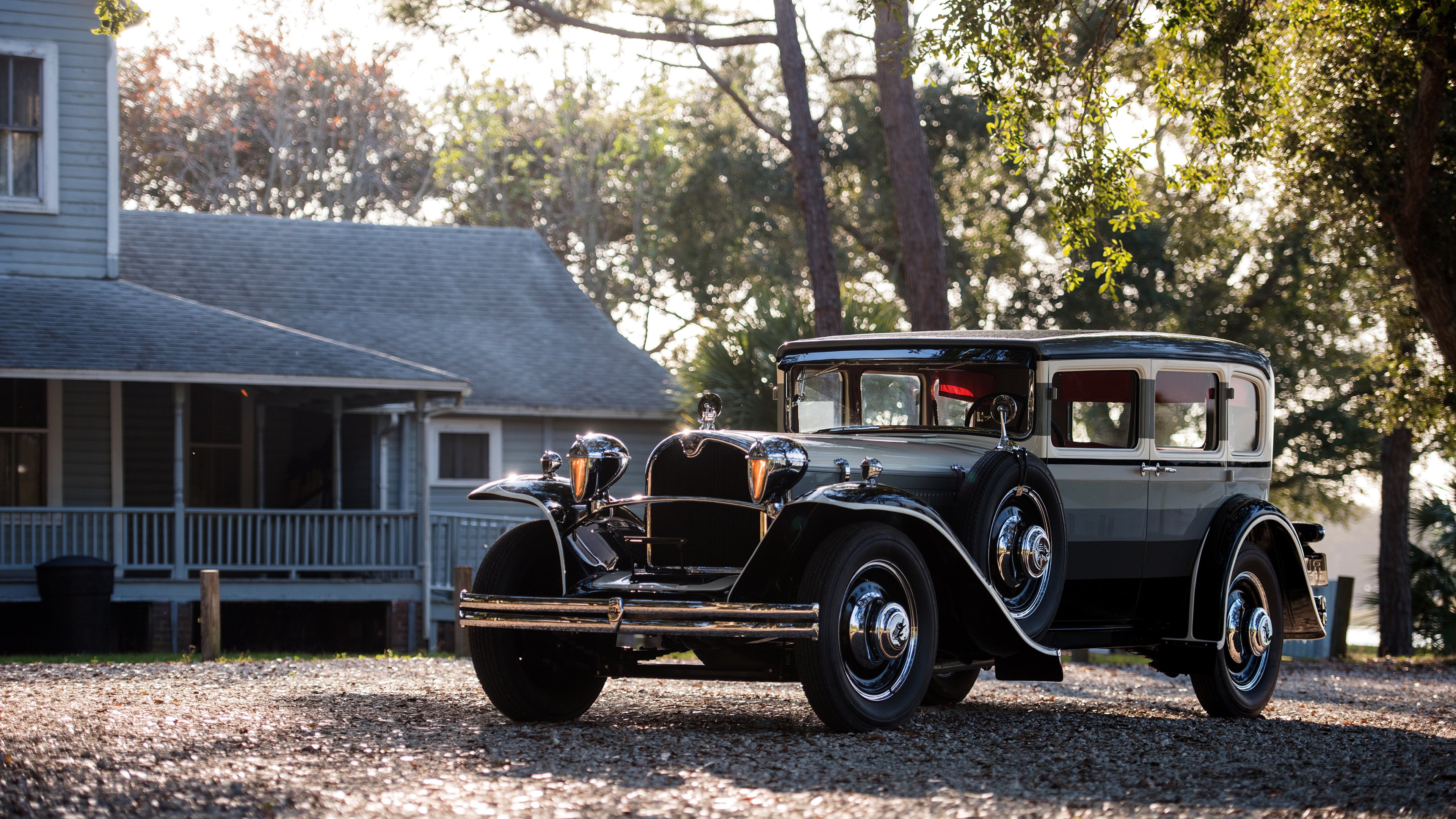 绿茵场的双重隐喻，当坎特的关键性与伊拉克的鏖战相遇