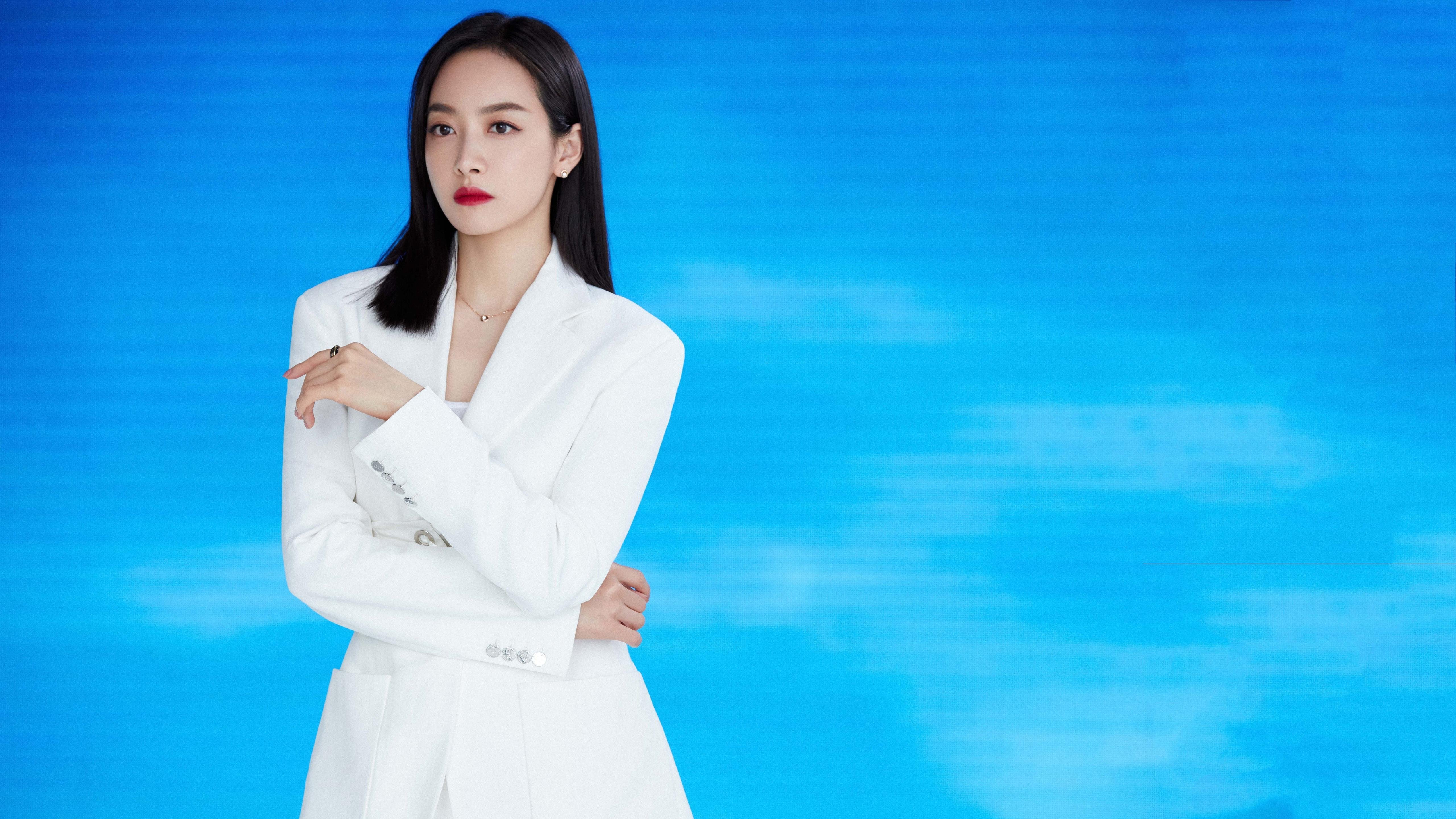 开云APP-双线争锋,F1年度冠军悬念与皇马提前终结贝蒂斯之战的激情共鸣